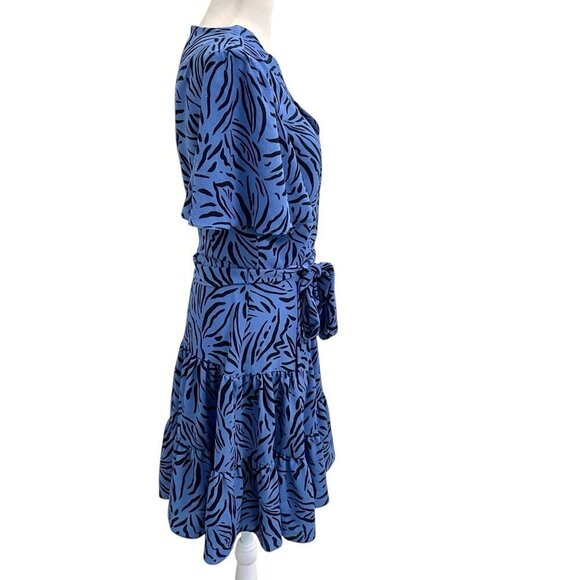 Eliza J Animal Print Zebra Stripe Ruffle Sleeve Dress Periwinkle Blue size 4 - Picture 5 of 10